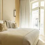 Luxurious Madeleine - Saint Honore