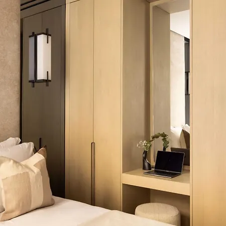 Luxurious Madeleine - Saint Honore