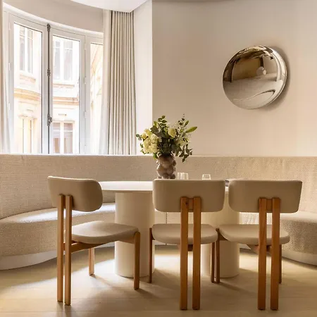 Luxurious Madeleine - Saint Honore パリ